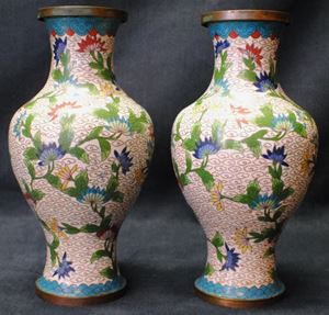 Picture of Pair of Chinese Cloisonne vases