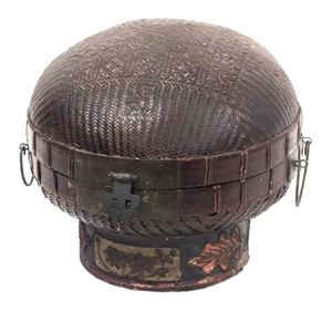 Picture of Antique Chinese wicker basket 