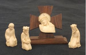 Picture of European Catholic Religious 4 pcs. Carved bone figures Set 