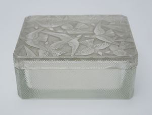Picture of Rene Lalique Hirondelles cigarette box